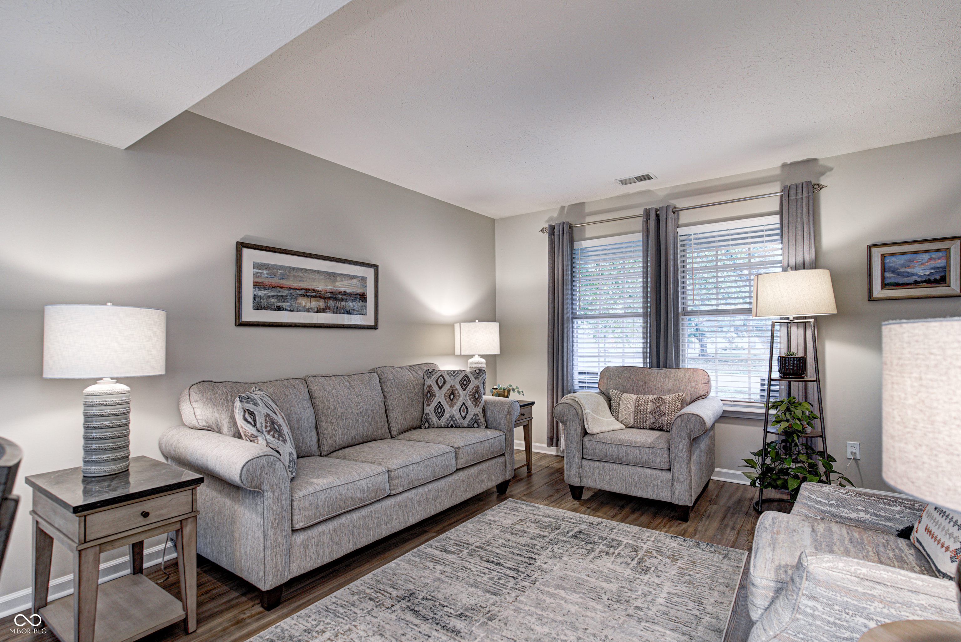 5723 Oakcrest Drive Indianapolis, IN 46237 - Photo 8 of 43 Gallery Image 8