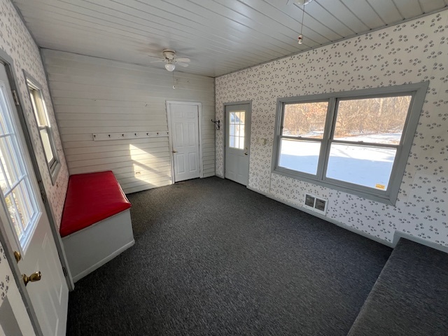 20604 Collins Road Marengo, IL 60152 - Photo 2 of 34