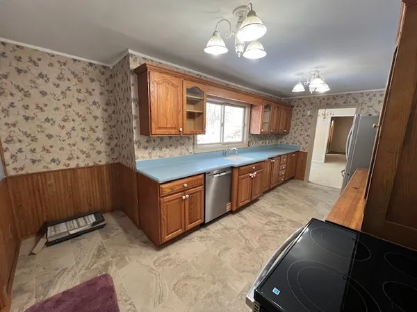 $2,200 | 20604 Collins Road, Marengo, IL 60152