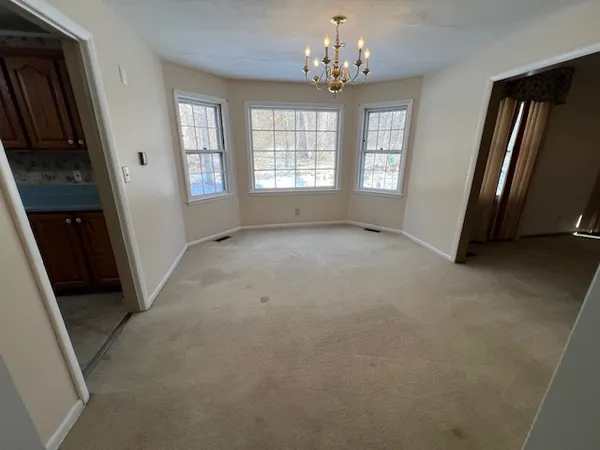 $2,200 | 20604 Collins Road, Marengo, IL 60152