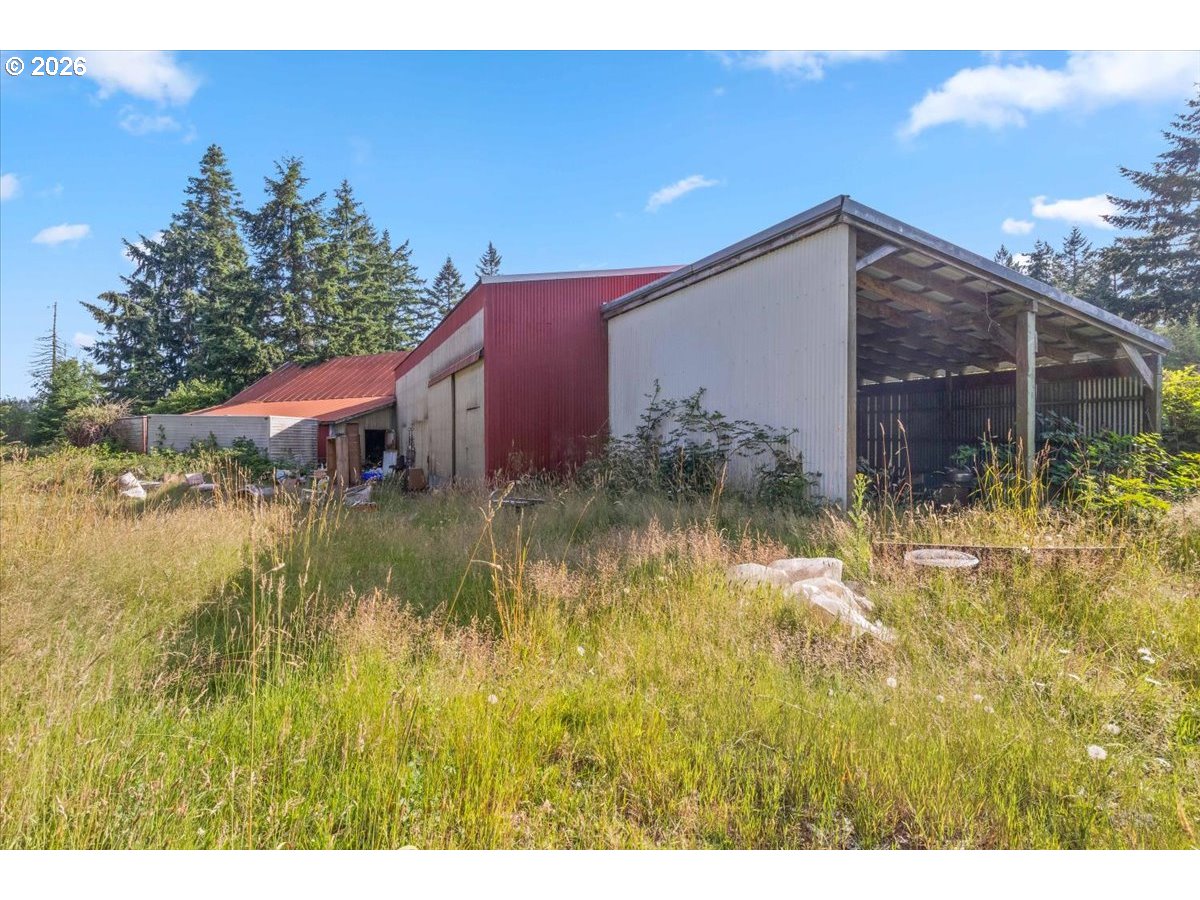 40450 South McCully Mountain Road Lyons, OR 97358 - Photo 22 of 34
