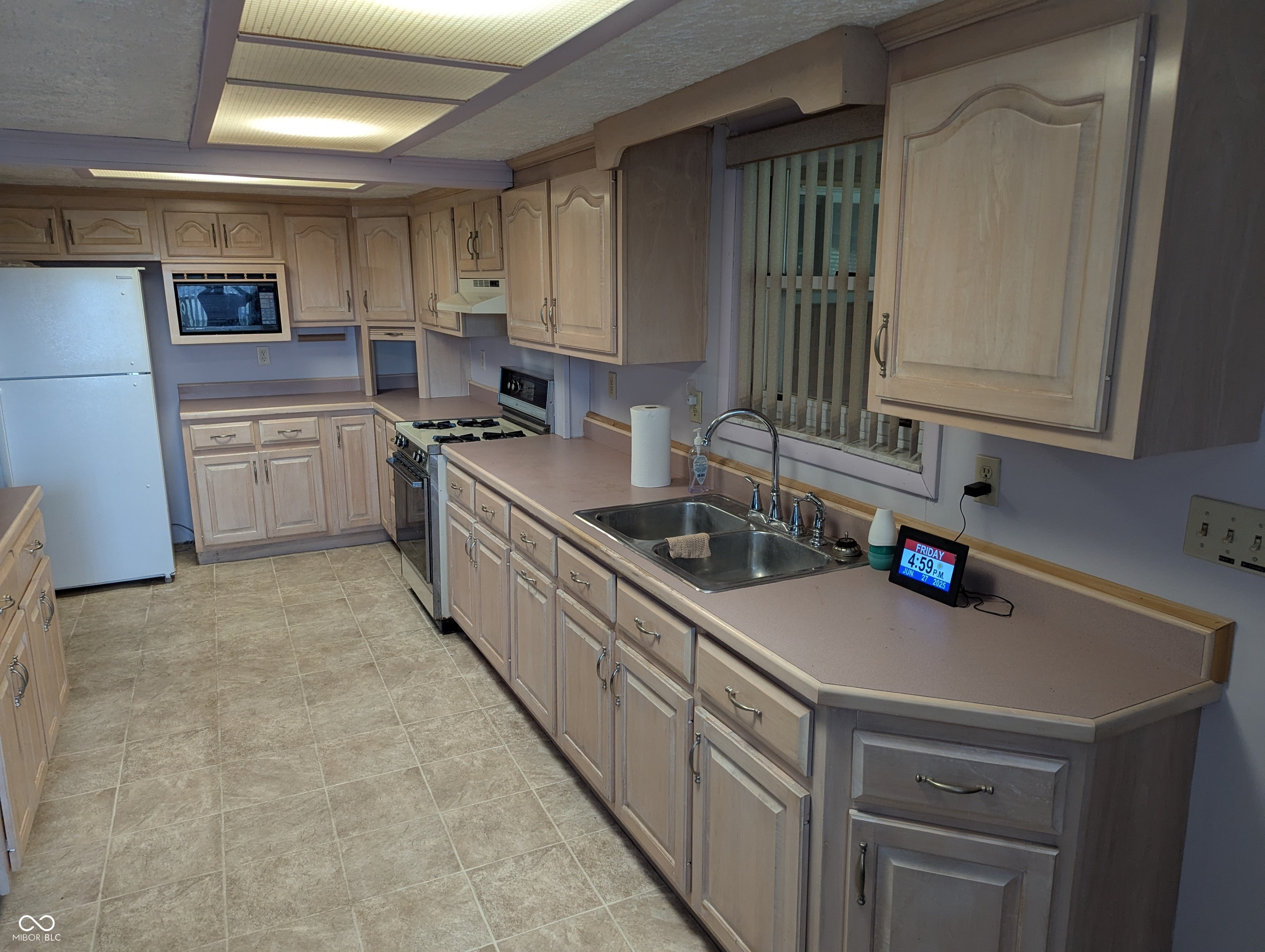 8923 Maze Road Indianapolis, IN 46259 - Photo 14 of 32 Gallery Image 14