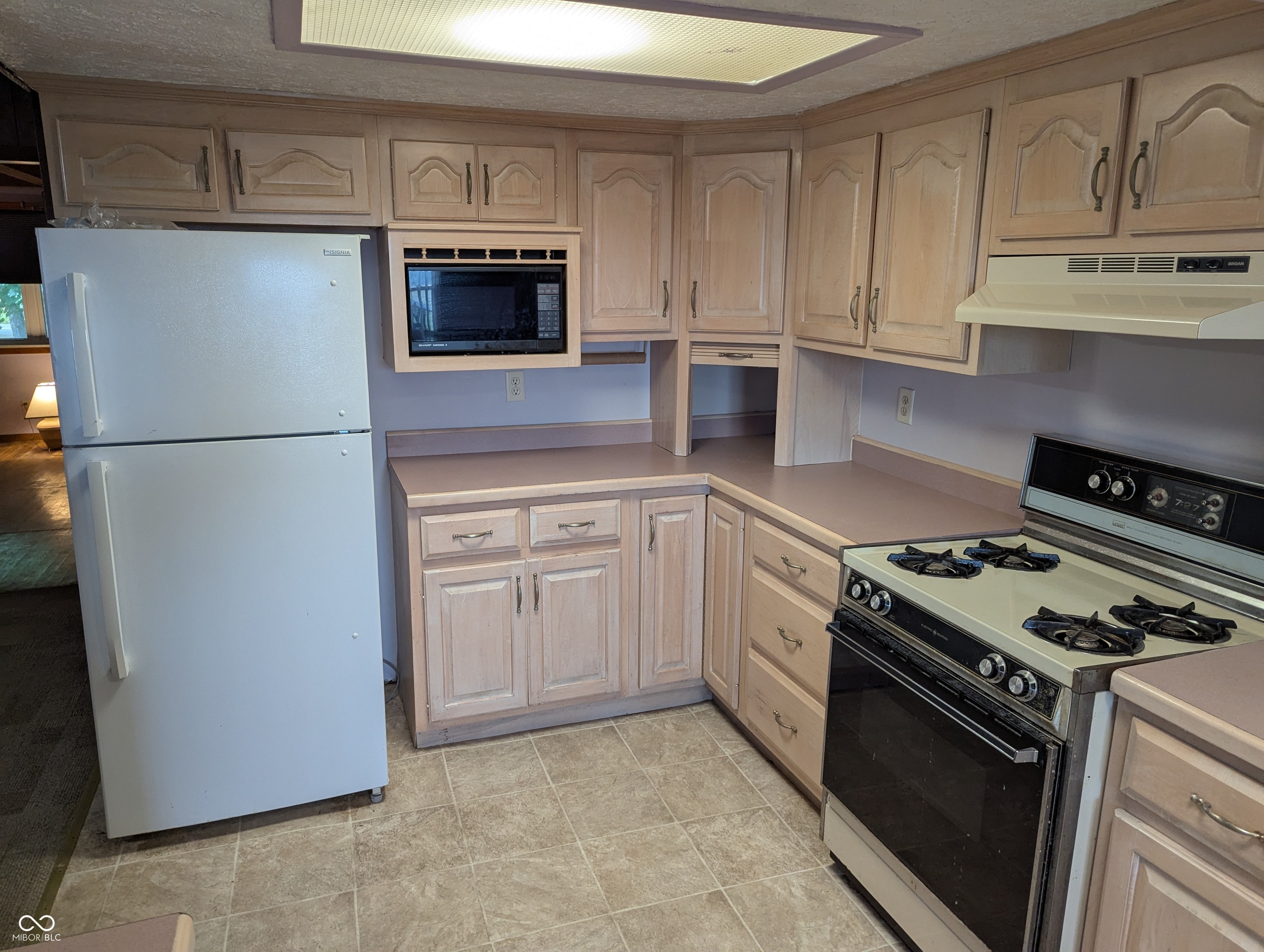 8923 Maze Road Indianapolis, IN 46259 - Photo 15 of 32 Gallery Image 15