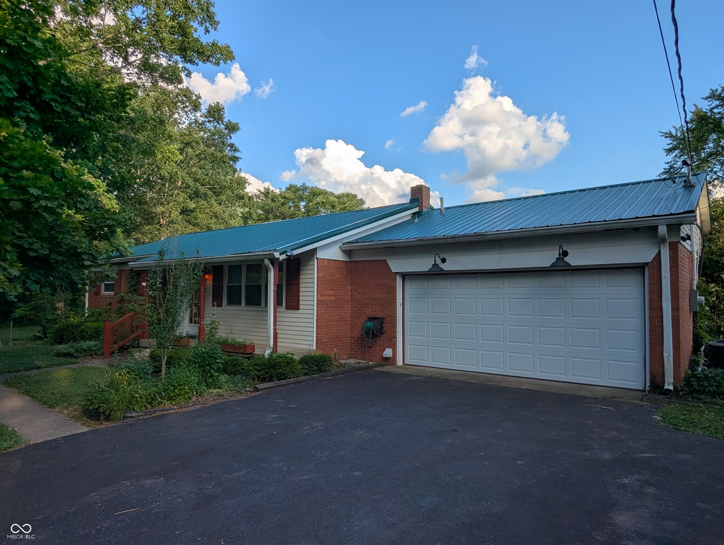 8923 Maze Road Indianapolis, IN 46259 - Photo 4 of 32 Gallery Image 4