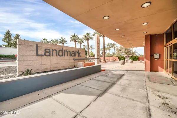 $127,900 | 4750 North Central Avenue, Unit A1, Phoenix, AZ 85012