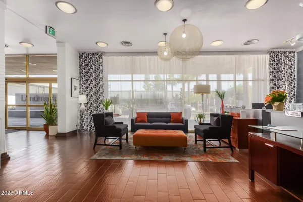 $127,900 | 4750 North Central Avenue, Unit A1, Phoenix, AZ 85012