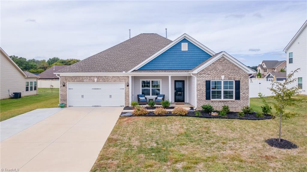102 Radiant Path Trinity, NC 27370 - Photo 1 of 43 Great main level living