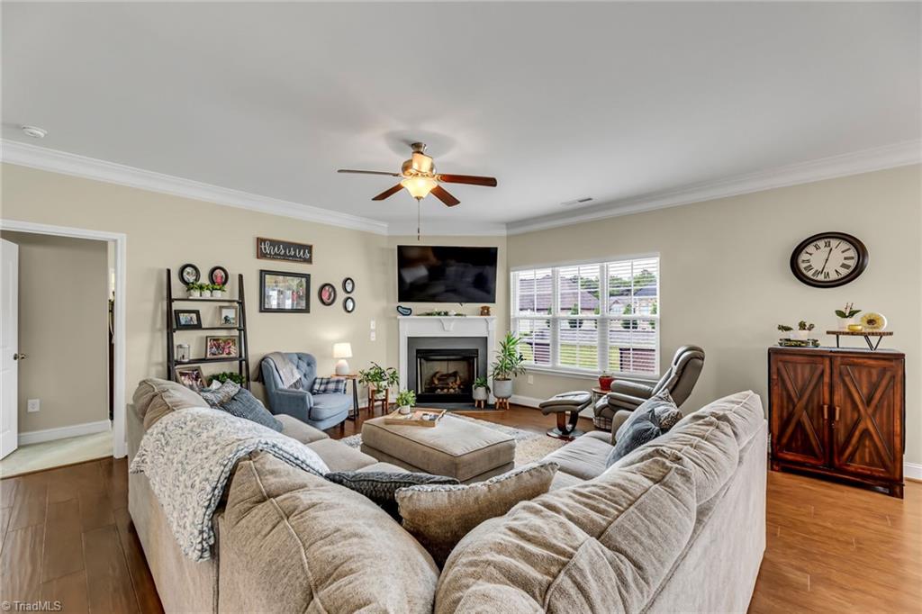 102 Radiant Path Trinity, NC 27370 - Photo 4 of 43 Large living room