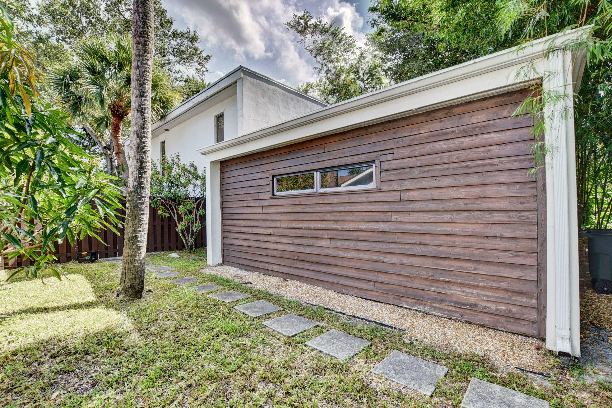 1240 Northwest 8th Street Boca Raton, FL 33486 - Photo 43 of 55 Side of the house