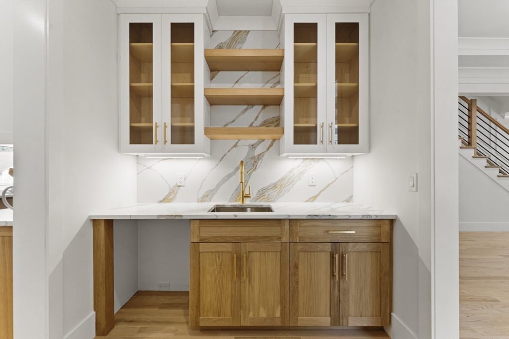 59 Henderson Street Needham, MA 02492 - Photo 10 of 32