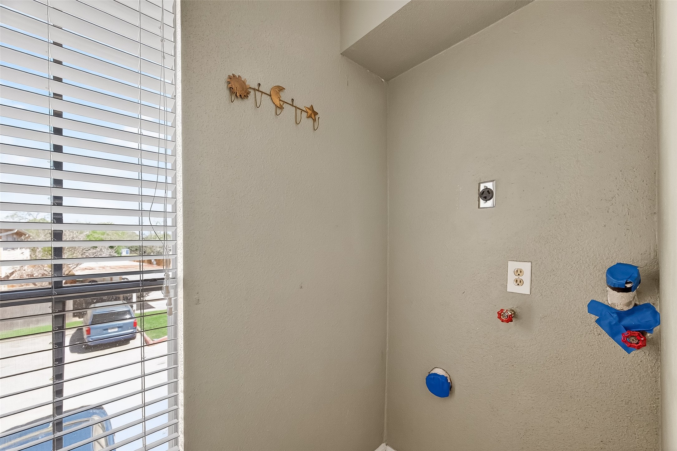 1505 Ward Road, Unit 214 Baytown, TX 77520 - Photo 24 of 33 Utility inside Unit