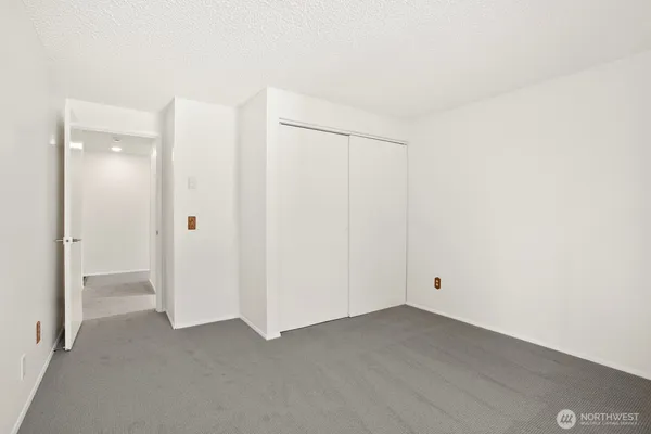 $294,950 | 1227 Southwest 132nd Lane, Unit 731, Burien, WA 98146