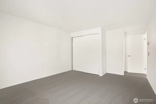 $294,950 | 1227 Southwest 132nd Lane, Unit 731, Burien, WA 98146