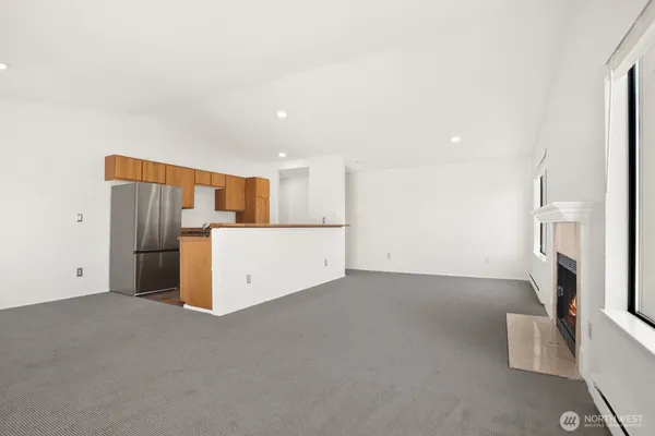 $294,950 | 1227 Southwest 132nd Lane, Unit 731, Burien, WA 98146