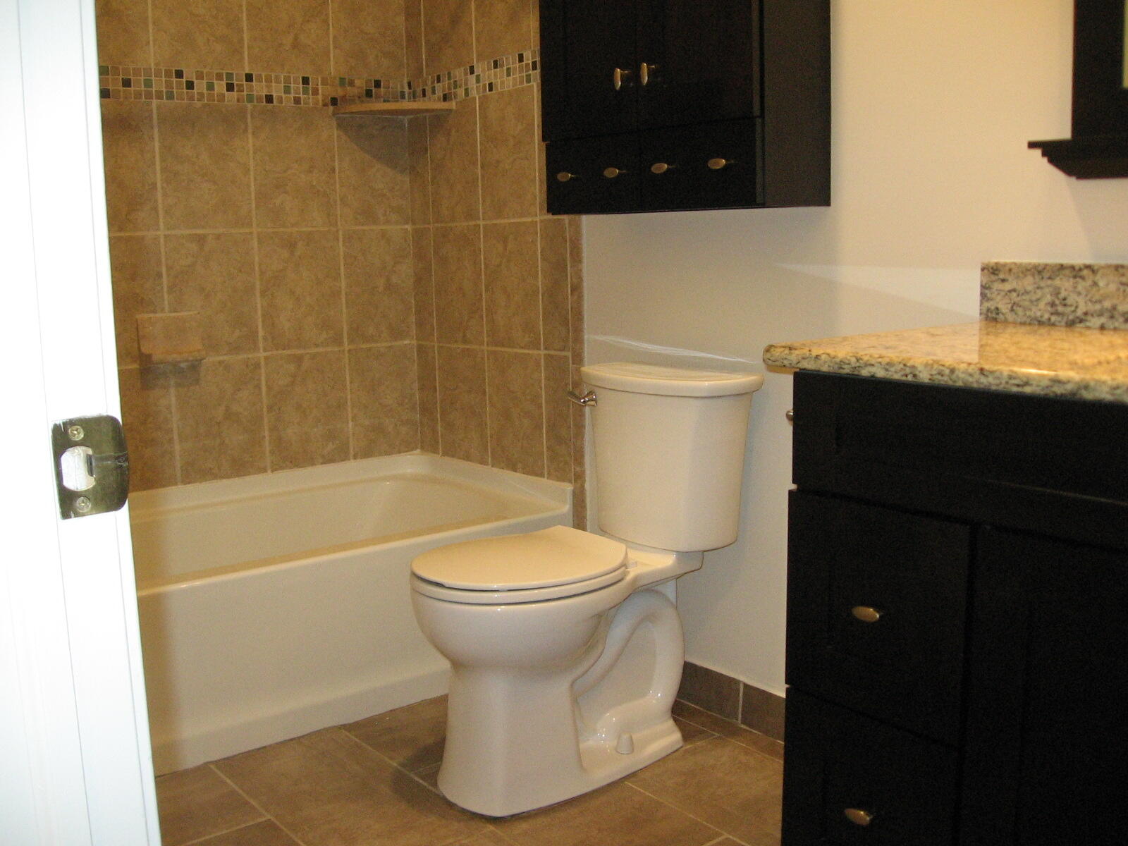 42504 Saratoga Road Canton, MI 48187 - Photo 11 of 16 IMG_0023