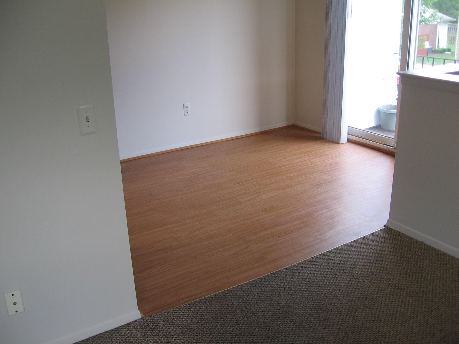 42504 Saratoga Road Canton, MI 48187 - Photo 5 of 16 IMG_0033