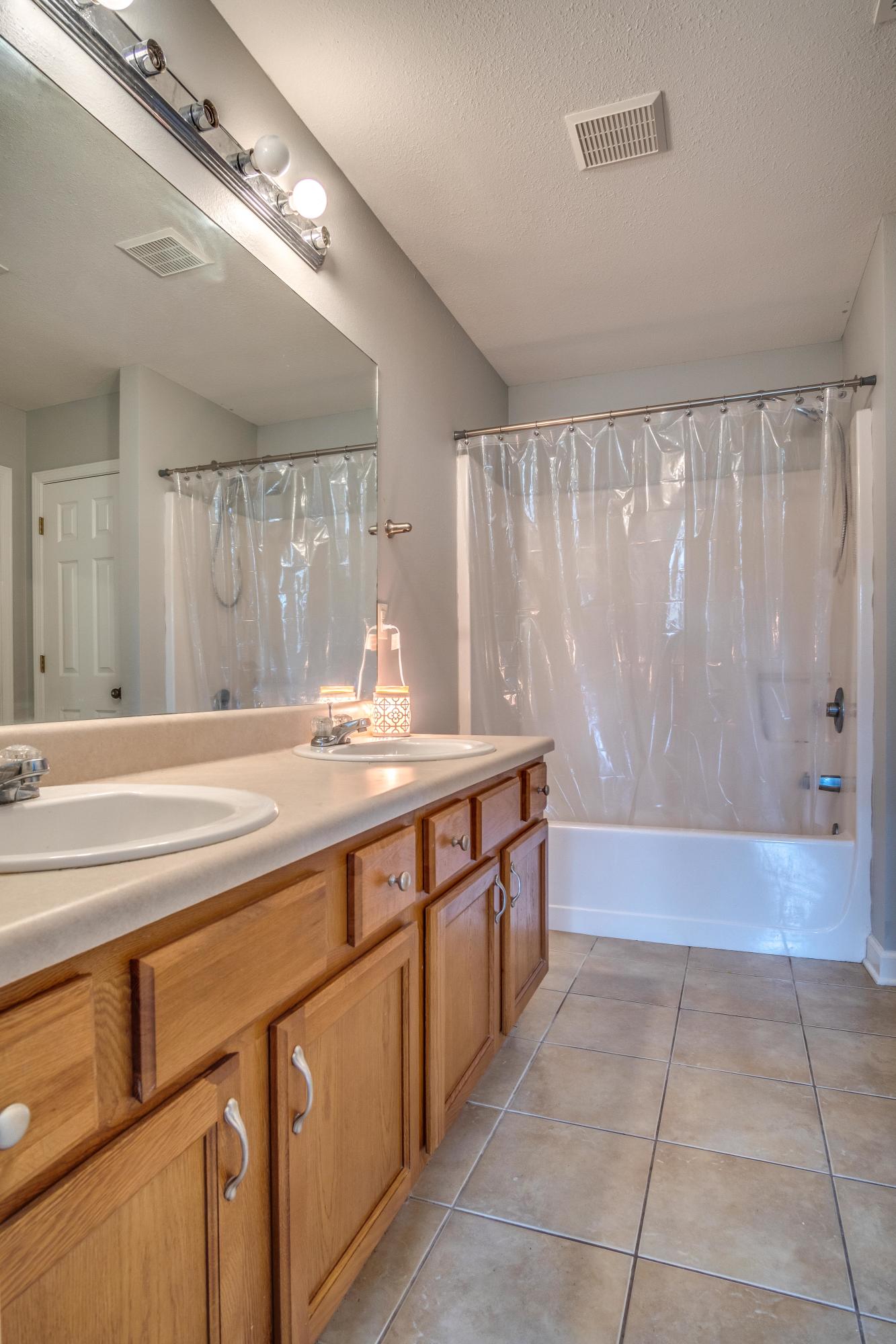 4644 Falcon Way Crestview, FL 32539 - Photo 14 of 20 Gallery Image 14