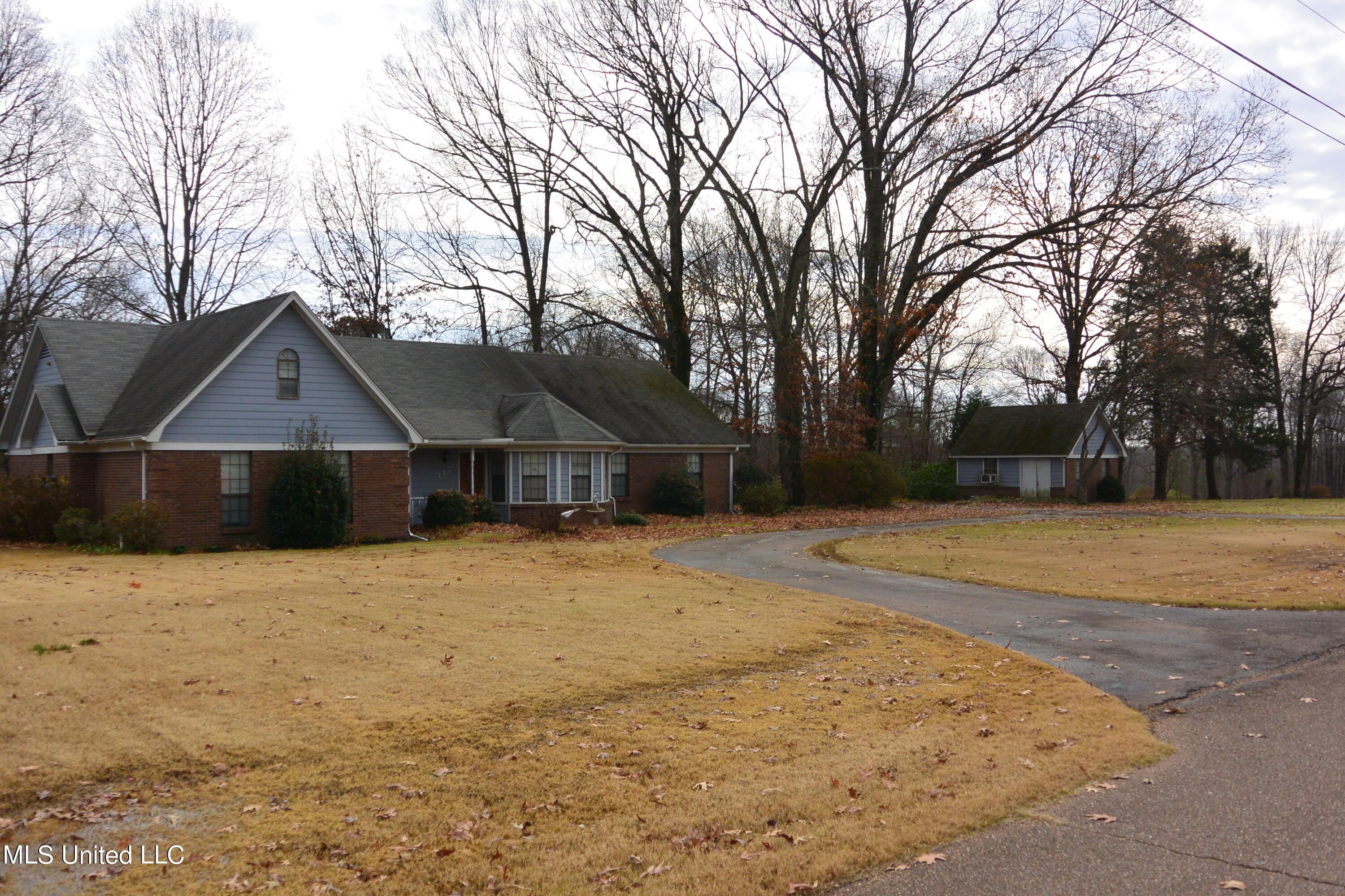 1170 Wooten Road Nesbit, MS 38651 - Photo 2 of 20 FRONT