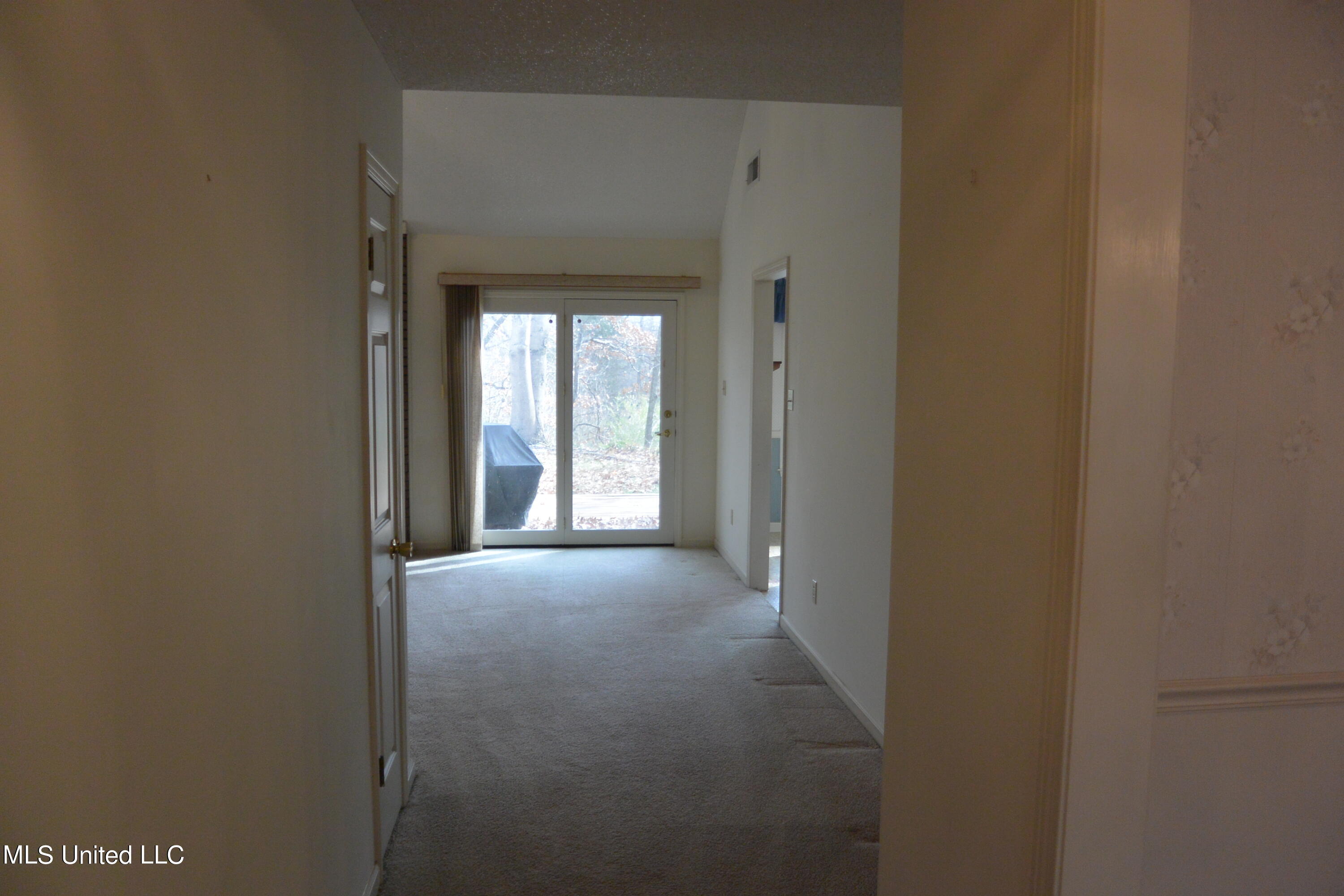 1170 Wooten Road Nesbit, MS 38651 - Photo 4 of 20 ENTRY