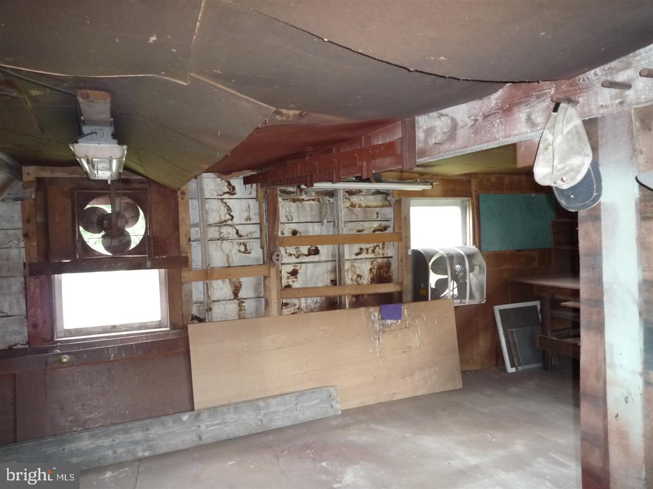 2136 Church Road York, PA 17408 - Photo 15 of 36