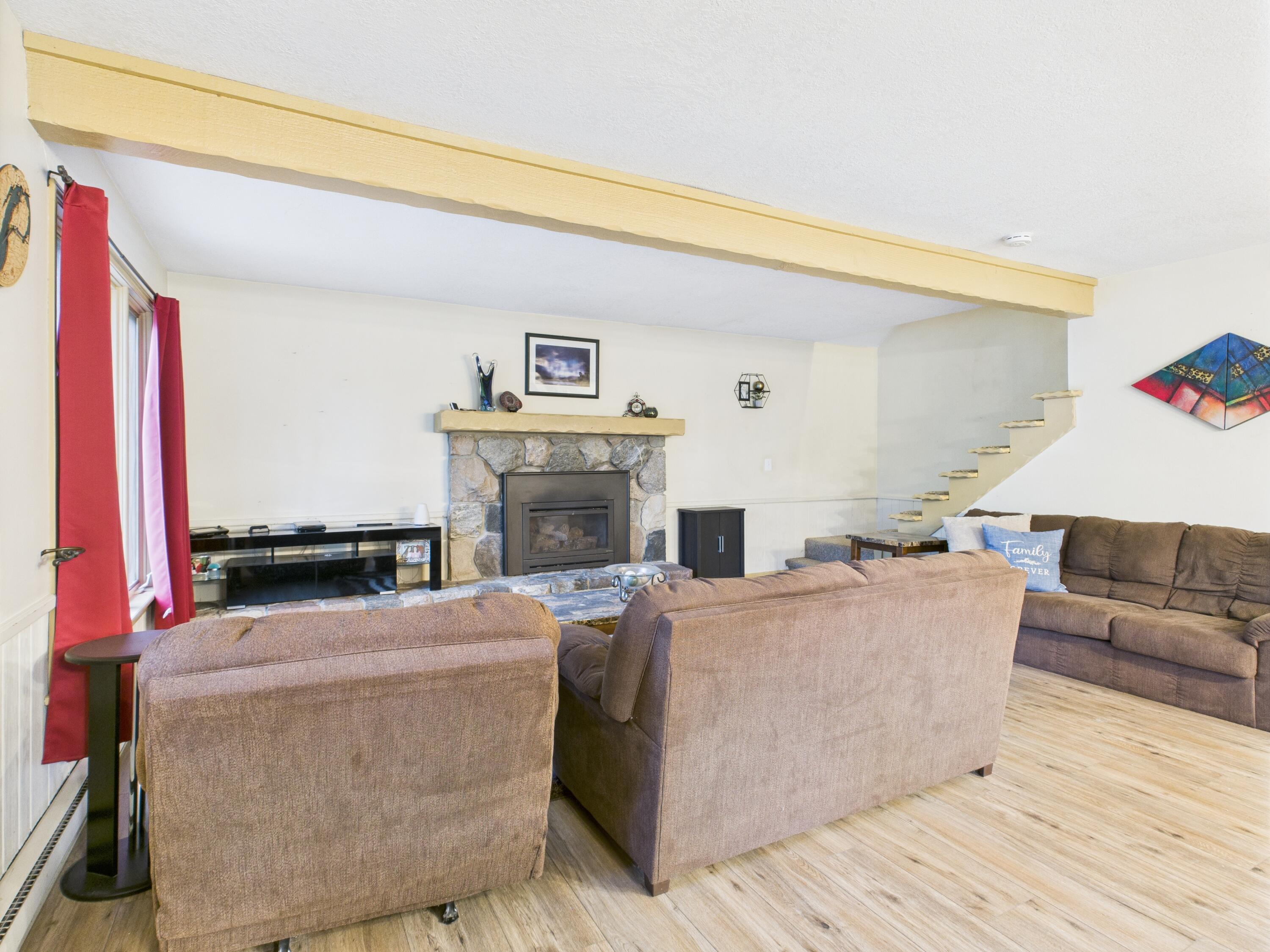 5589 Algonquin Road Gaylord, MI 49735 - Photo 15 of 16 living room 2
