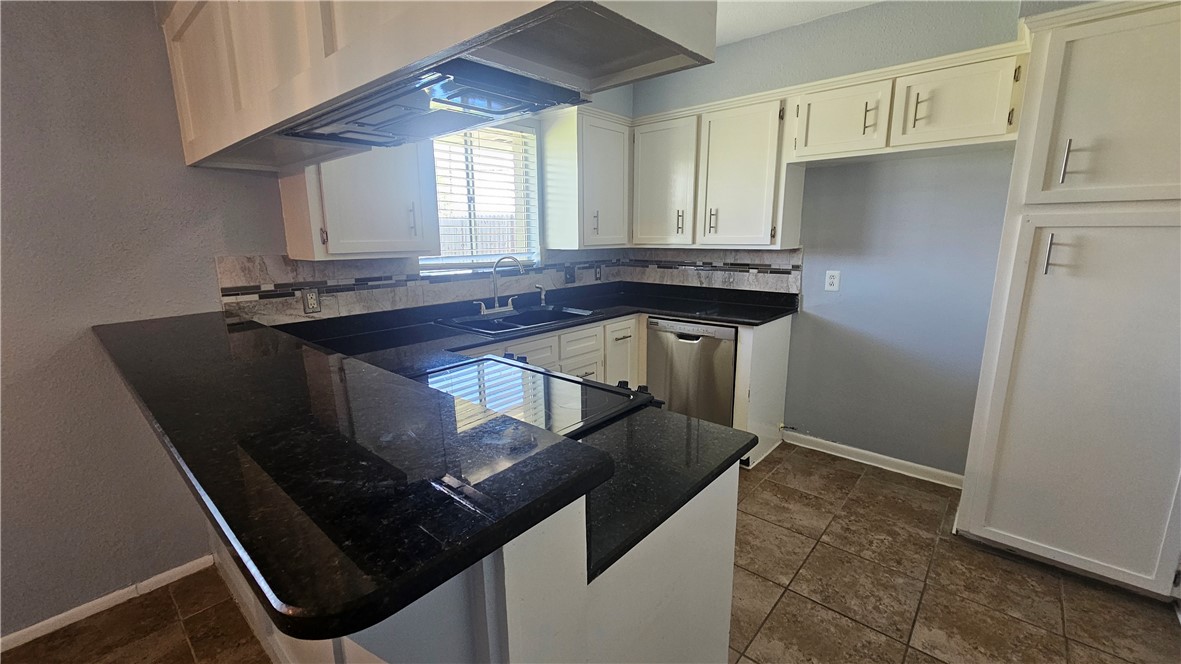 1803 Portland Drive Portland, TX 78374 - Photo 7 of 25