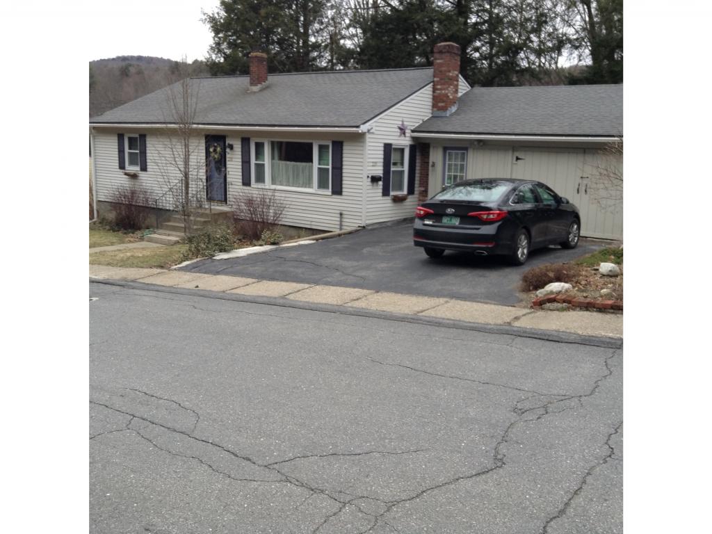 219 Commonwealth Avenue Springfield, VT 05156 - Photo 2 of 28