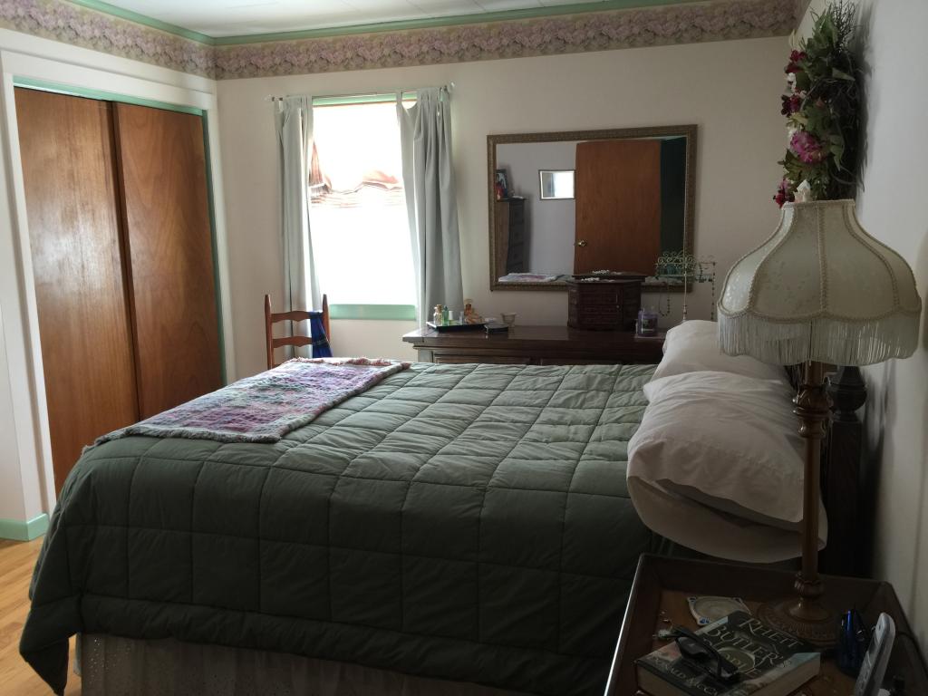 219 Commonwealth Avenue Springfield, VT 05156 - Photo 11 of 28