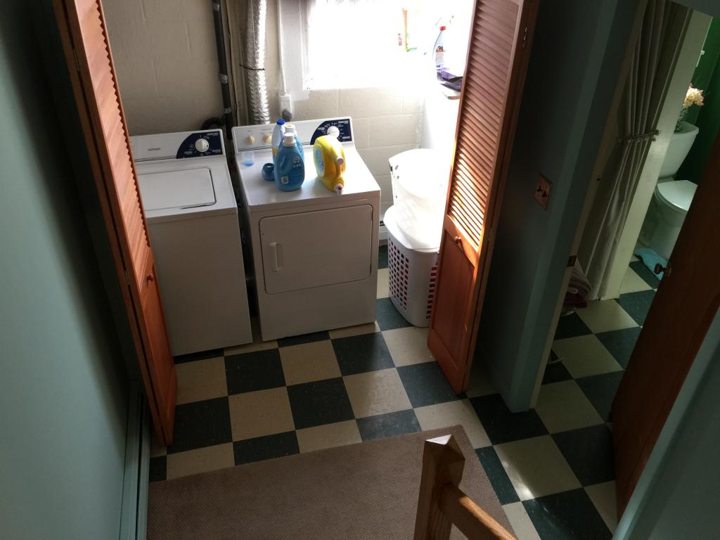 219 Commonwealth Avenue Springfield, VT 05156 - Photo 17 of 28