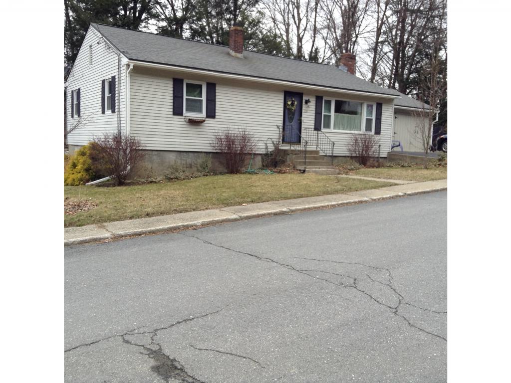 219 Commonwealth Avenue Springfield, VT 05156 - Photo 3 of 28