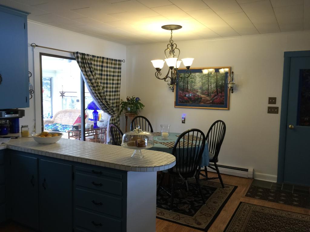 219 Commonwealth Avenue Springfield, VT 05156 - Photo 10 of 28