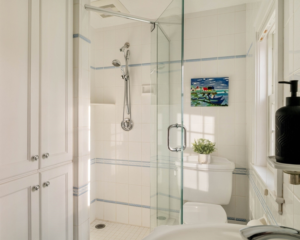 24 Littlefield Road Newton, MA 02459 - Photo 31 of 34