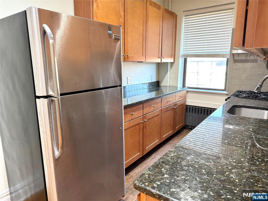 855 Broad Avenue, Unit B2 Ridgefield, NJ 07657 - Photo 6 of 18 Gallery Image 6