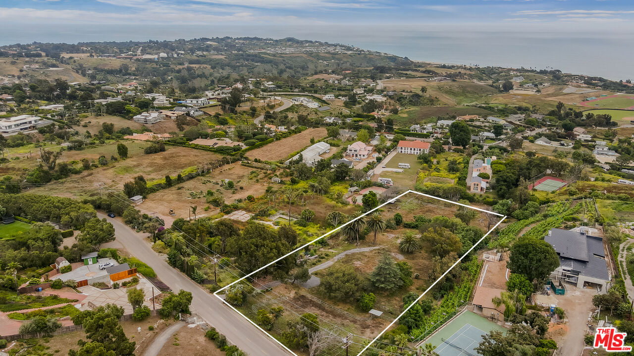 29756 Cuthbert Road Malibu, CA 90265 - Photo 3 of 11 an aerial view of multiple house
