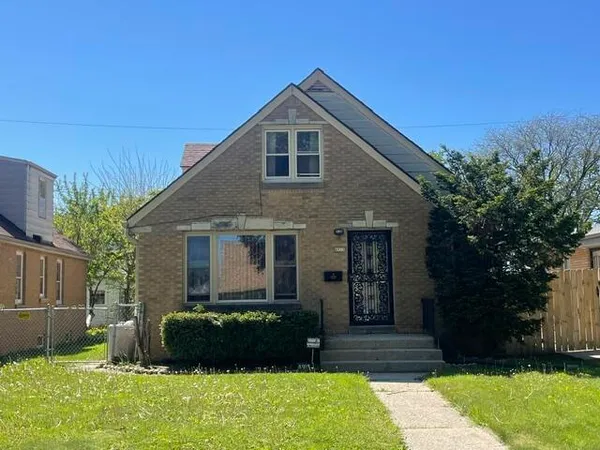 $180,000 | 4915 North 66th Street, Milwaukee, WI 53218