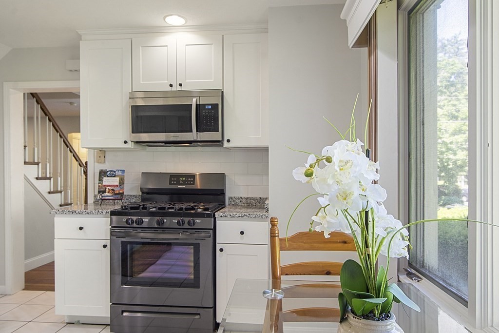 76 Perkins Street Stoneham, MA 02180 - Photo 4 of 42