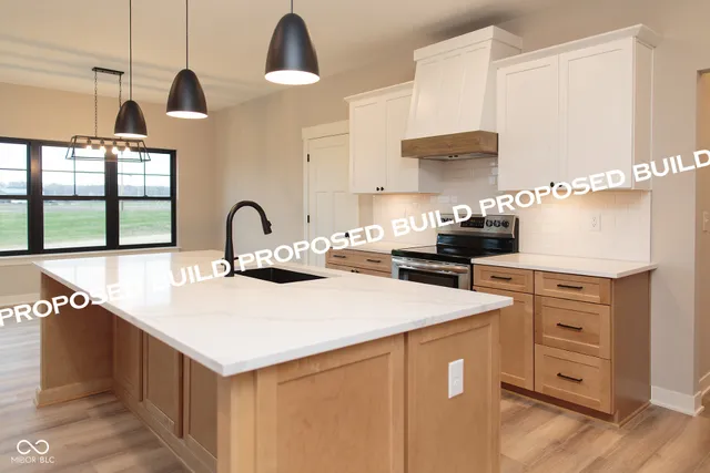 $750,800 | 5 Auburn Hills Drive, Edinburgh, IN 46124