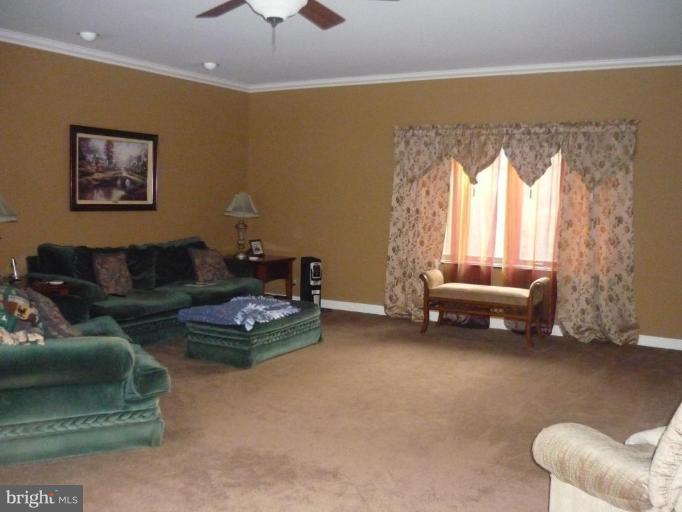 105 Springhill Road Stafford, VA 22556 - Photo 8 of 15 Family Room