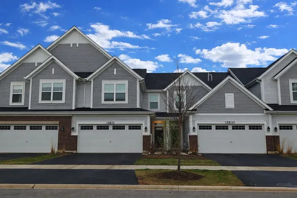 $420,000 | 12631 South Potomac Drive, Plainfield, IL 60585