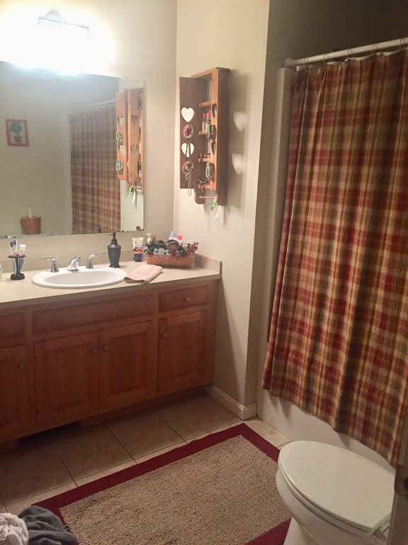 11 Church Street, Unit D Sutton, MA 01590 - Photo 9 of 10 Gallery Image 9