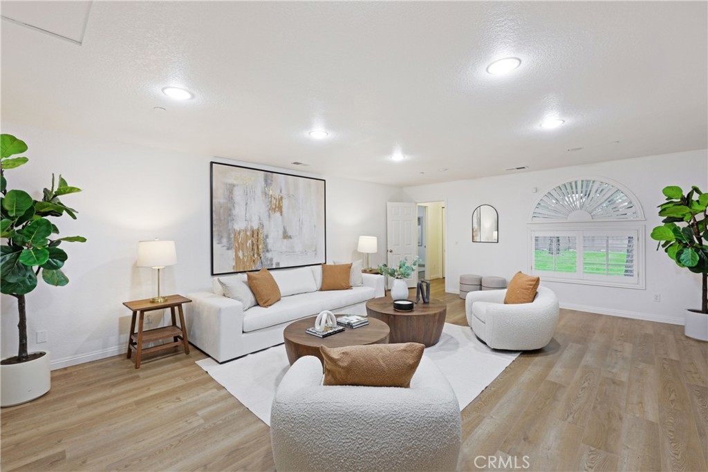 7333 Via Rio Nido Downey, CA 90241 - Photo 19 of 45