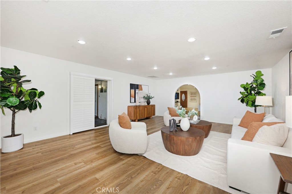 7333 Via Rio Nido Downey, CA 90241 - Photo 20 of 45