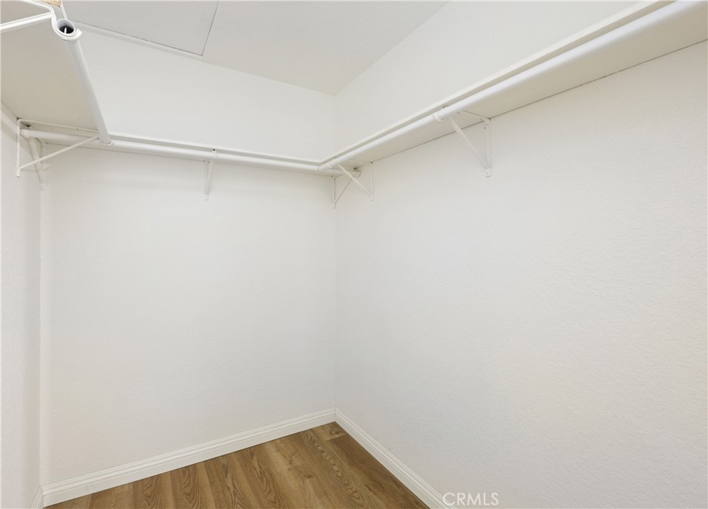 7333 Via Rio Nido Downey, CA 90241 - Photo 25 of 45 Primary suite