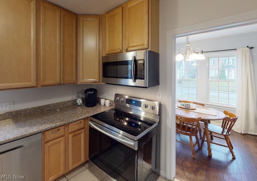 1771 Oakmount Road South Euclid, OH 44121 - Photo 7 of 20