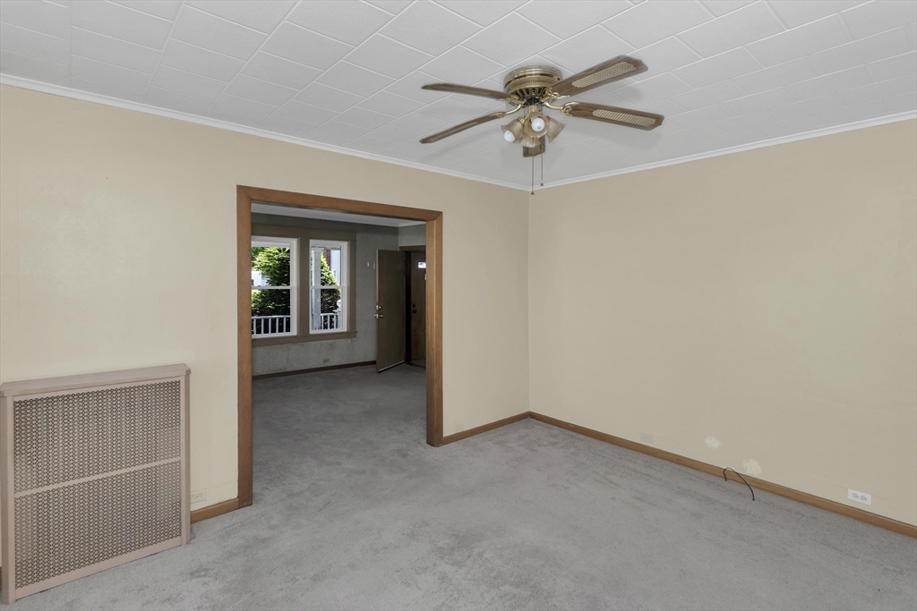 53 Calumet Road Holyoke, MA 01040 - Photo 13 of 24