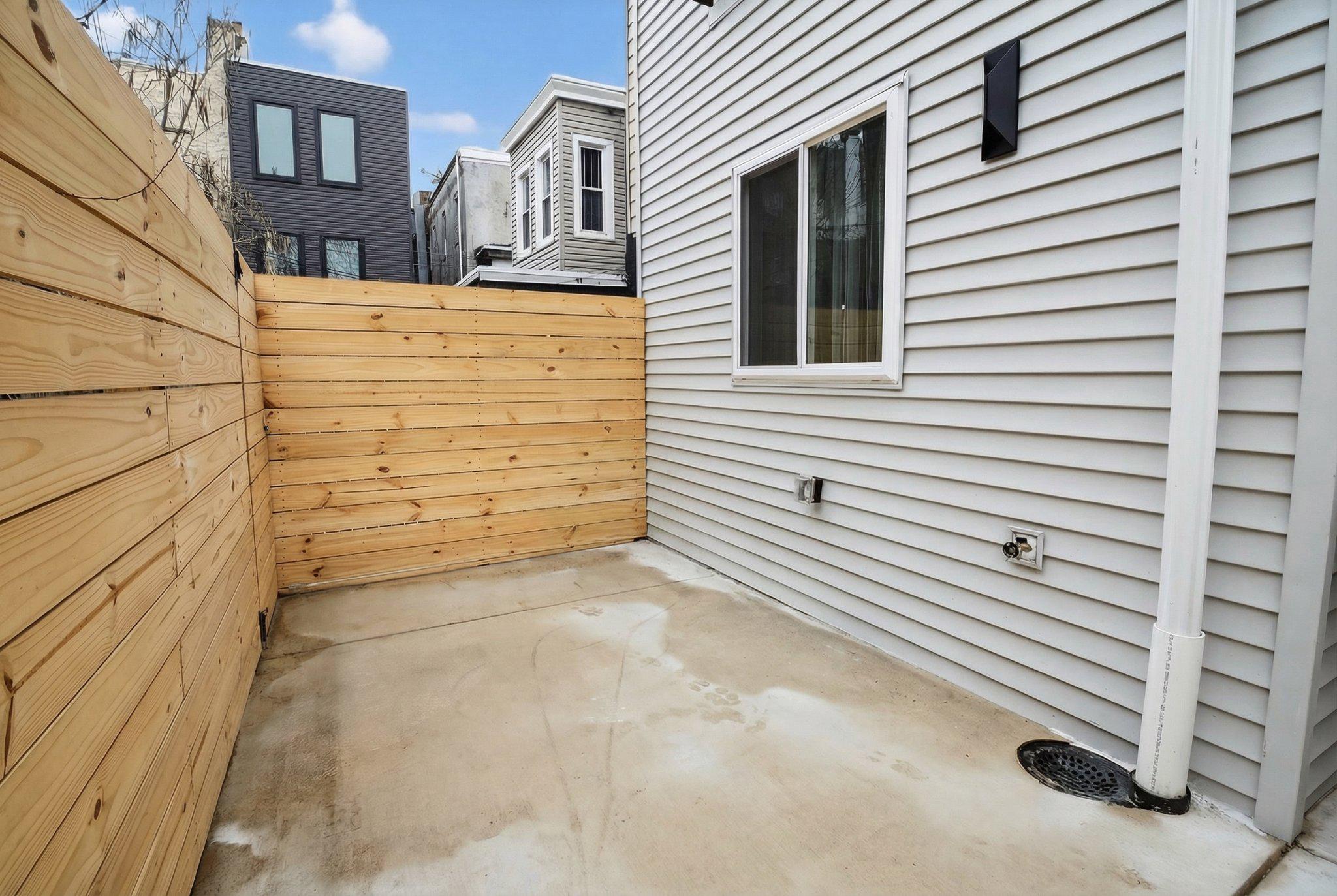 1314 South 46th Street Philadelphia, PA 19143 - Photo 18 of 56 a view of a balcony
