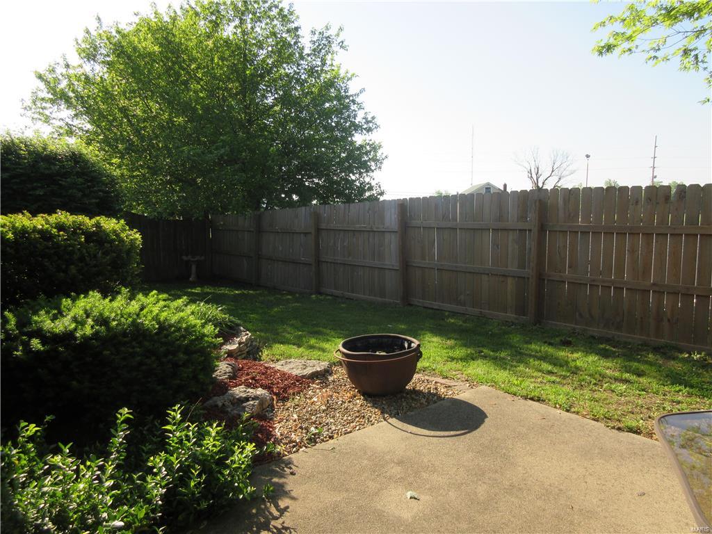 4527 Moonlight Way Alton, IL 62002 - Photo 19 of 19