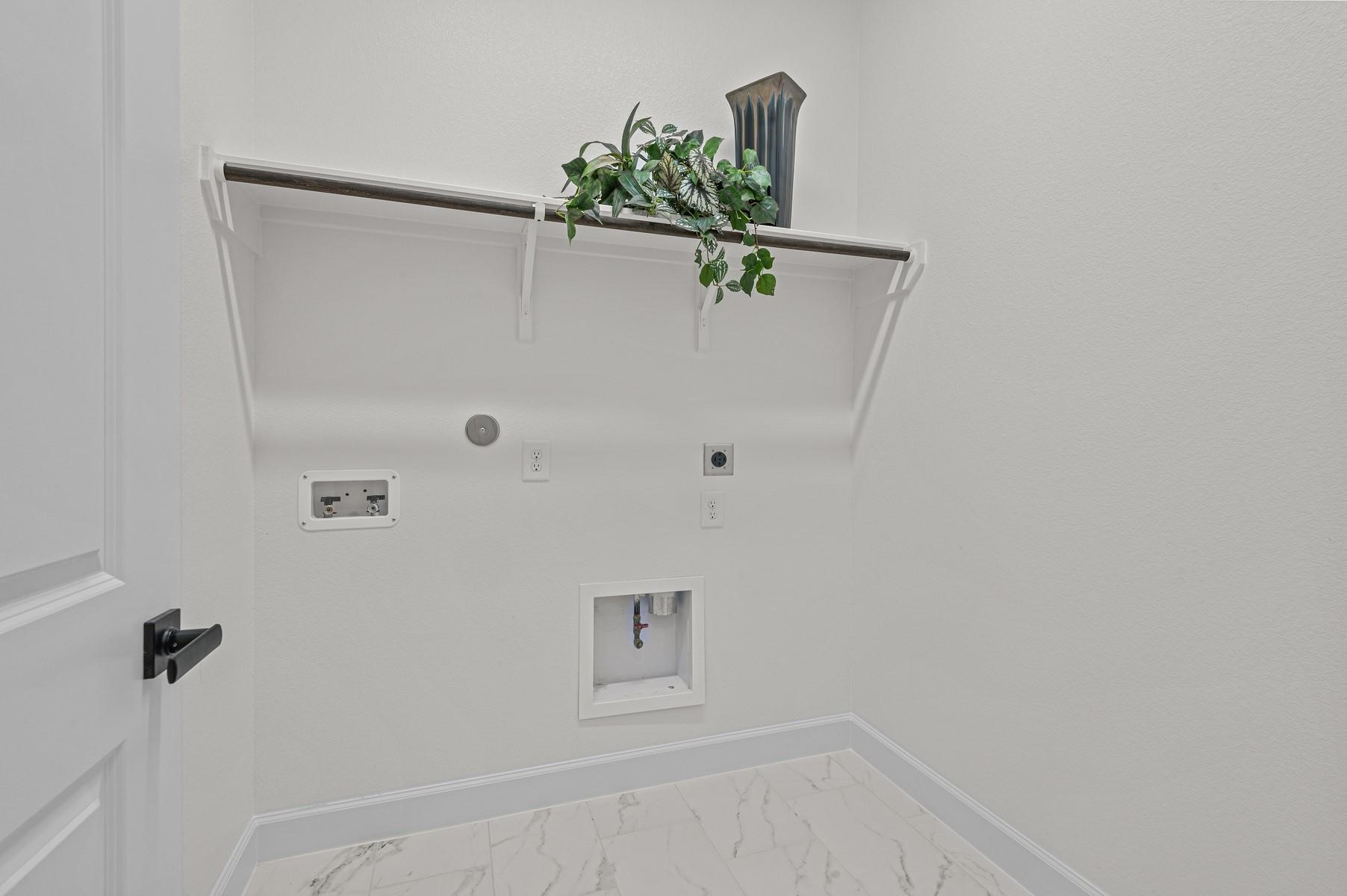 29626 Cedar Elm Way Tomball, TX 77375 - Photo 9 of 12 close up of a white marble wall