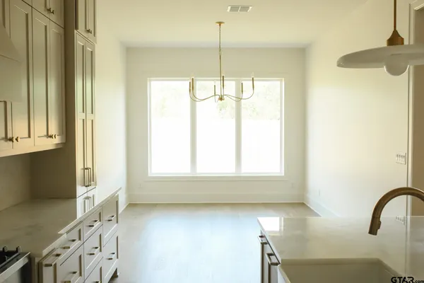 $640,000 | 3143 Club Drive, Tyler, TX 75703