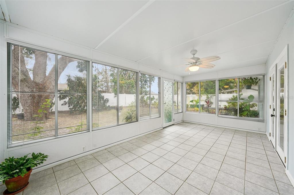 1118 Carlton Road Tarpon Springs, FL 34689 - Photo 6 of 62